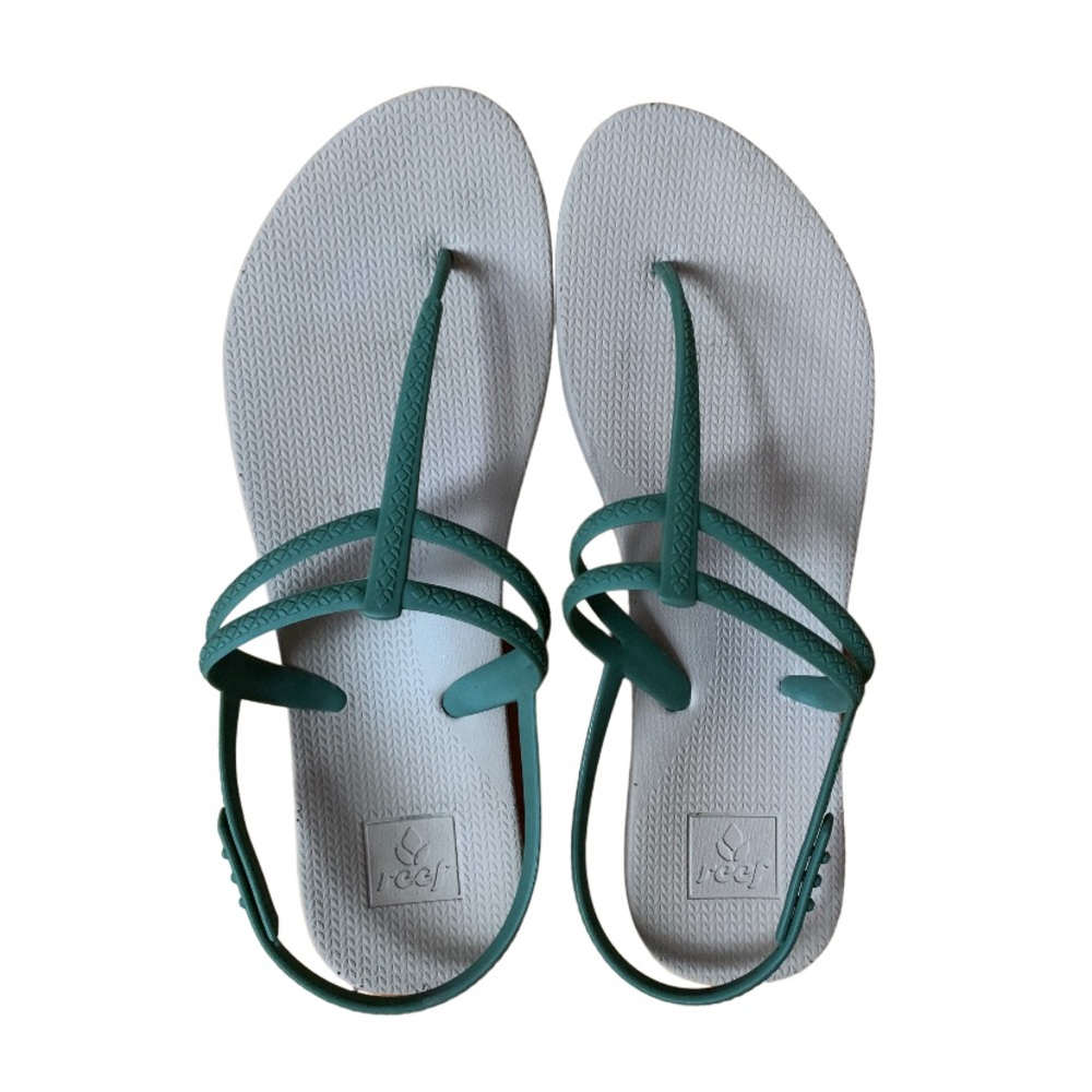 Reef novelty sandal size 9